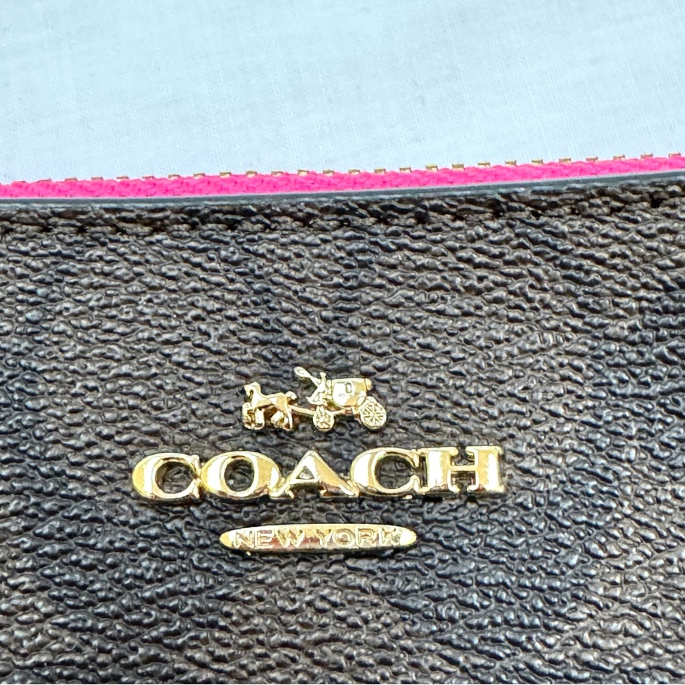 COACH Large Zipper Wristlet Signature Coated Canvas Brown Bright Fuchsia - Picture 2 of 5